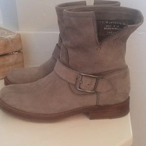 Frye boot